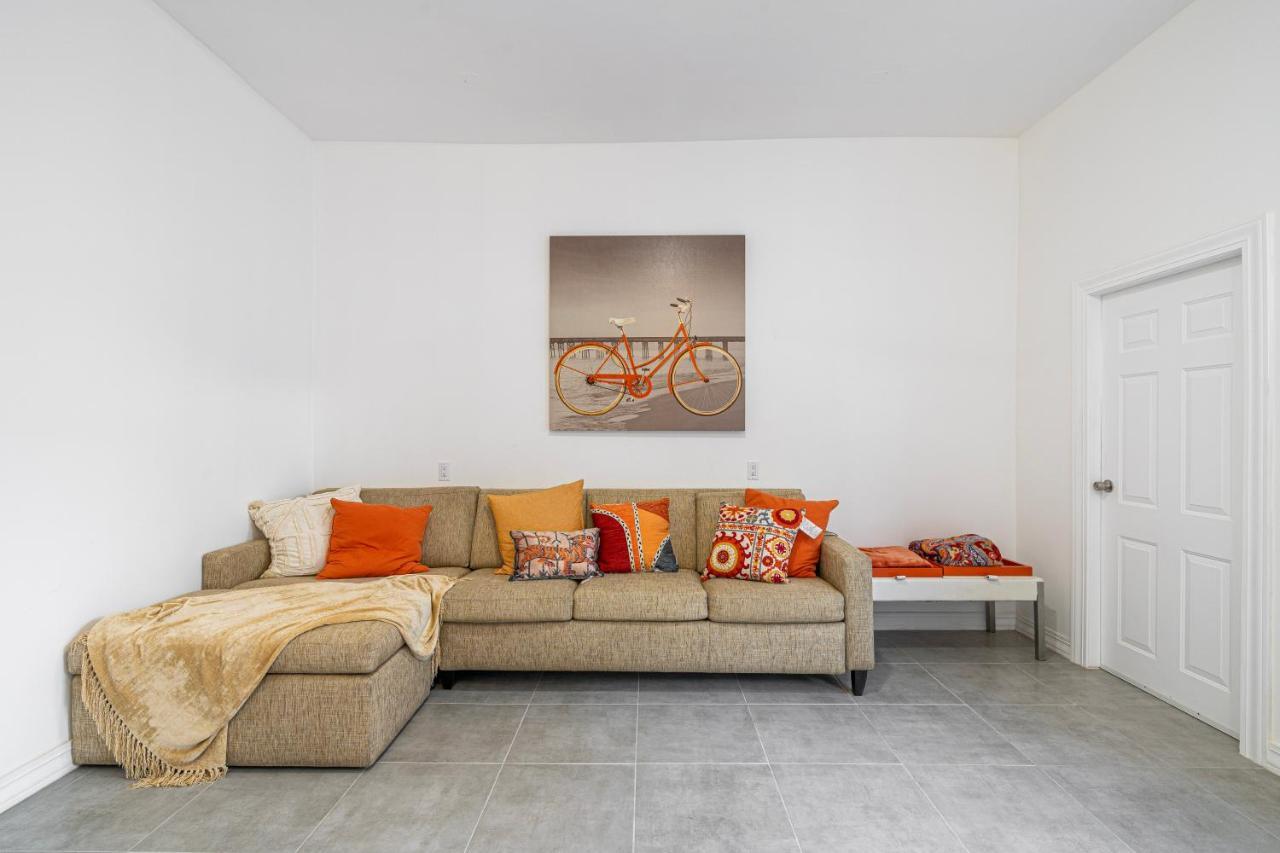 2 Br/ 1 Ba Home, Sleeps 10, 1 Min Walk To Rosarito Beach Экстерьер фото