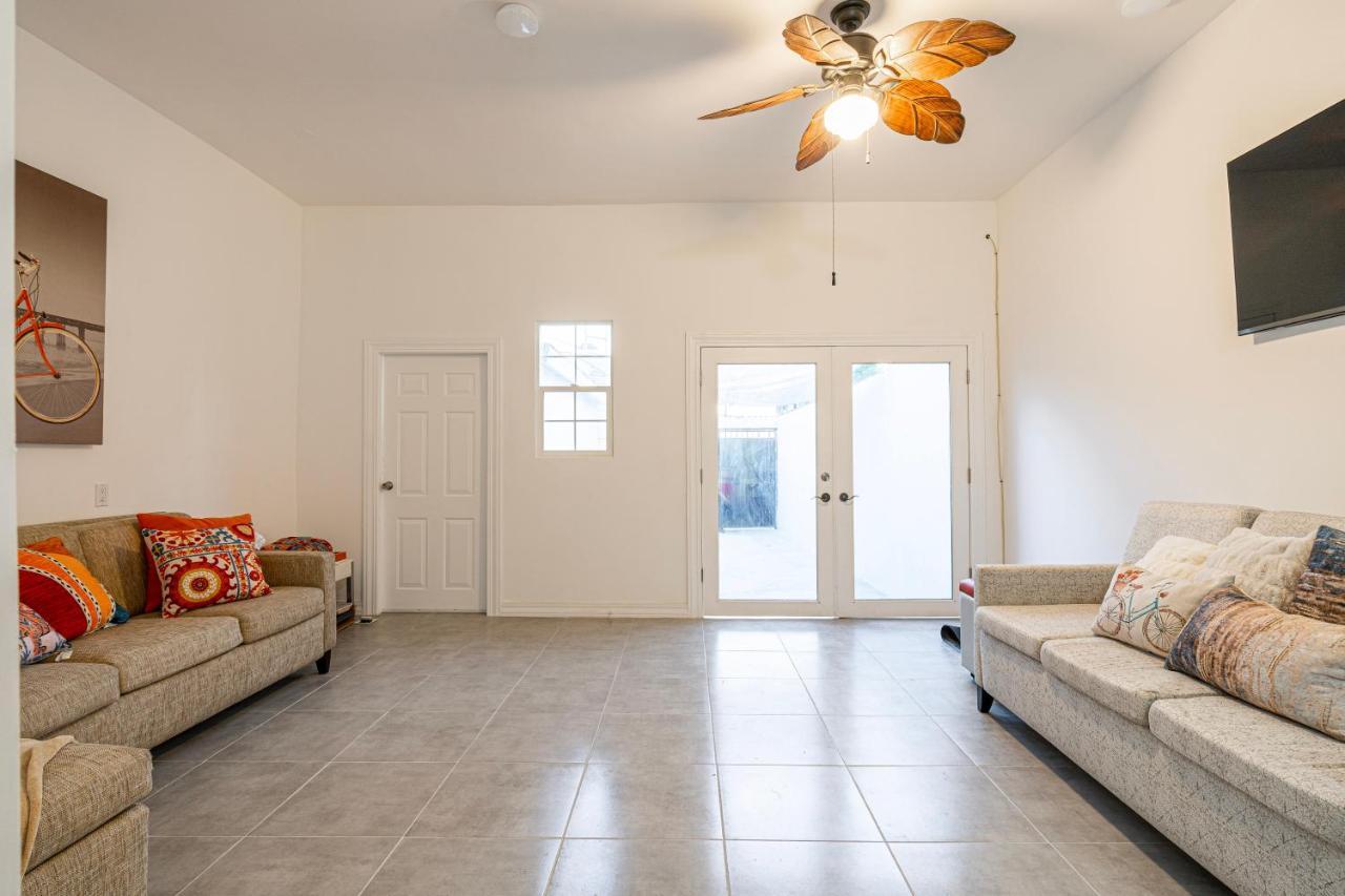 2 Br/ 1 Ba Home, Sleeps 10, 1 Min Walk To Rosarito Beach Экстерьер фото