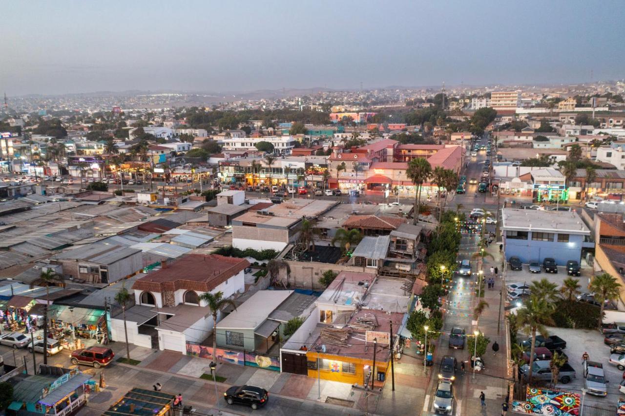 2 Br/ 1 Ba Home, Sleeps 10, 1 Min Walk To Rosarito Beach Экстерьер фото