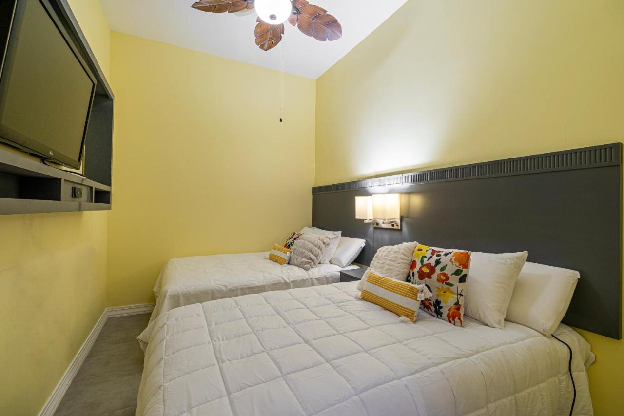 2 Br/ 1 Ba Home, Sleeps 10, 1 Min Walk To Rosarito Beach Экстерьер фото